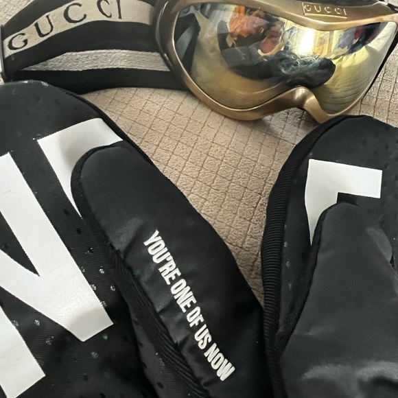 Super sleek high quality gently used and super Rare Golden Gucci Goggles. - Picture 4 of 5